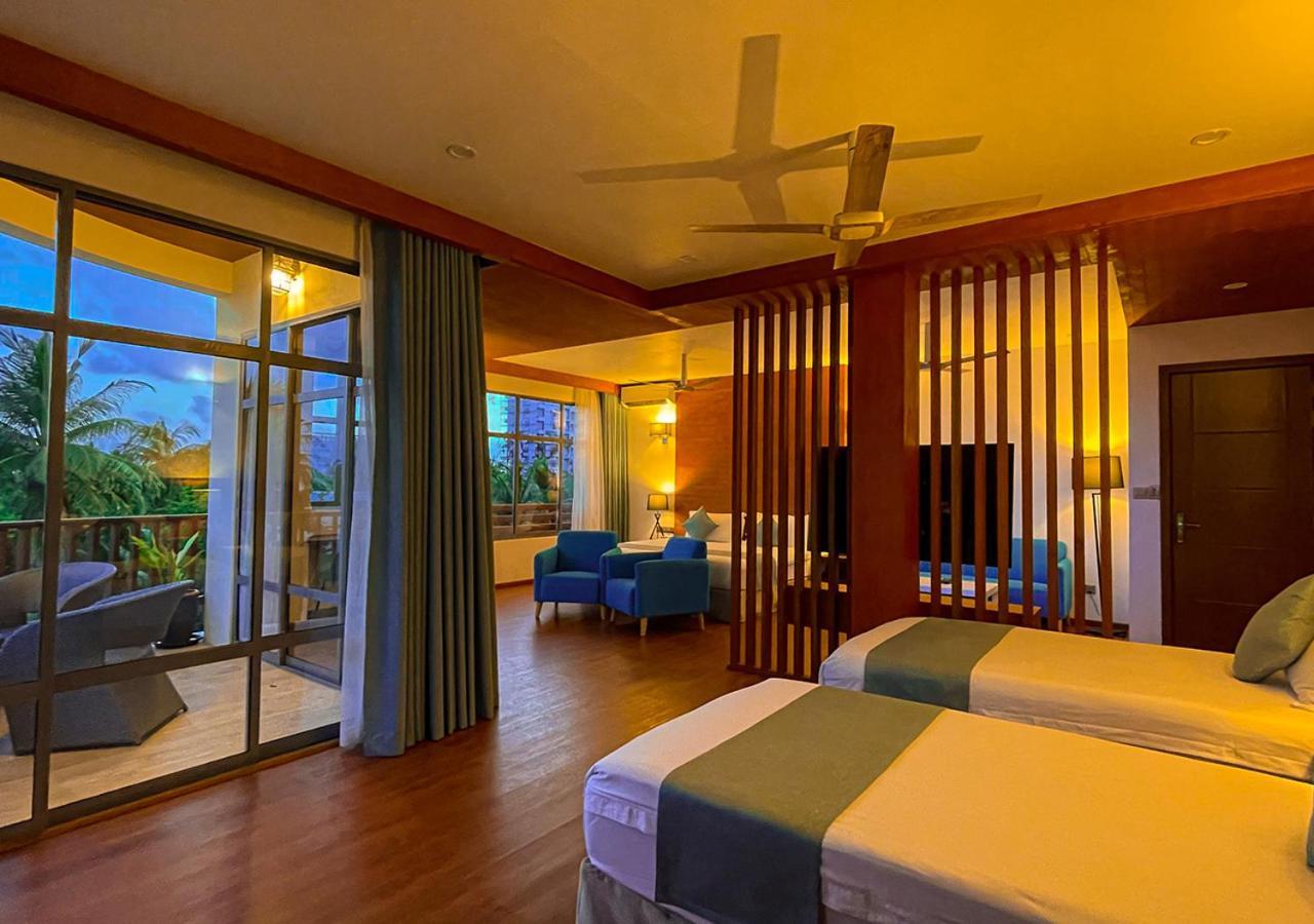 Araamu Hotels Maldives At Dhiffushi Zimmer foto