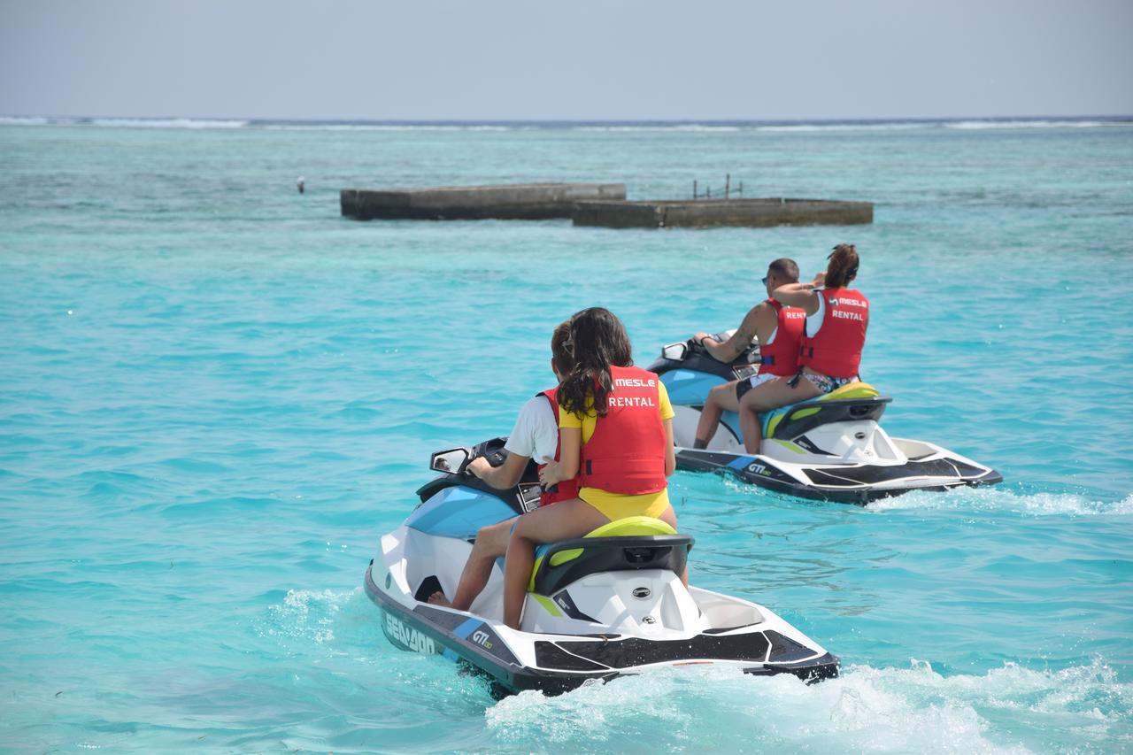 Araamu Hotels Maldives At Dhiffushi Exterior foto